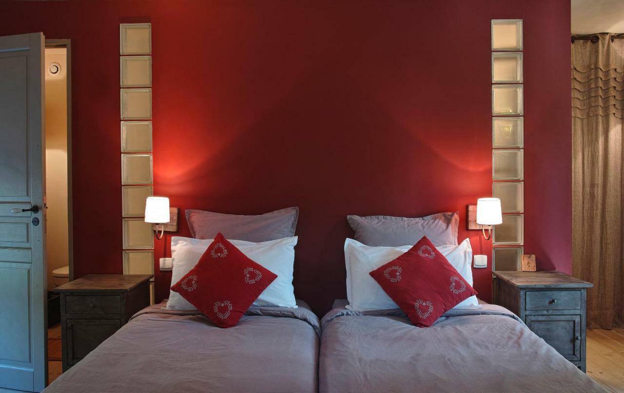 Le Moulin De Picaud Bed and Breakfast Grans Εξωτερικό φωτογραφία