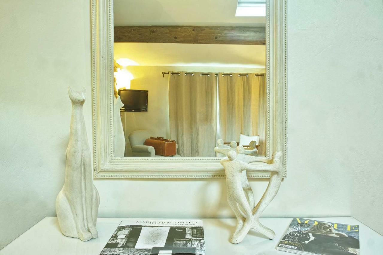 Le Moulin De Picaud Bed and Breakfast Grans Εξωτερικό φωτογραφία