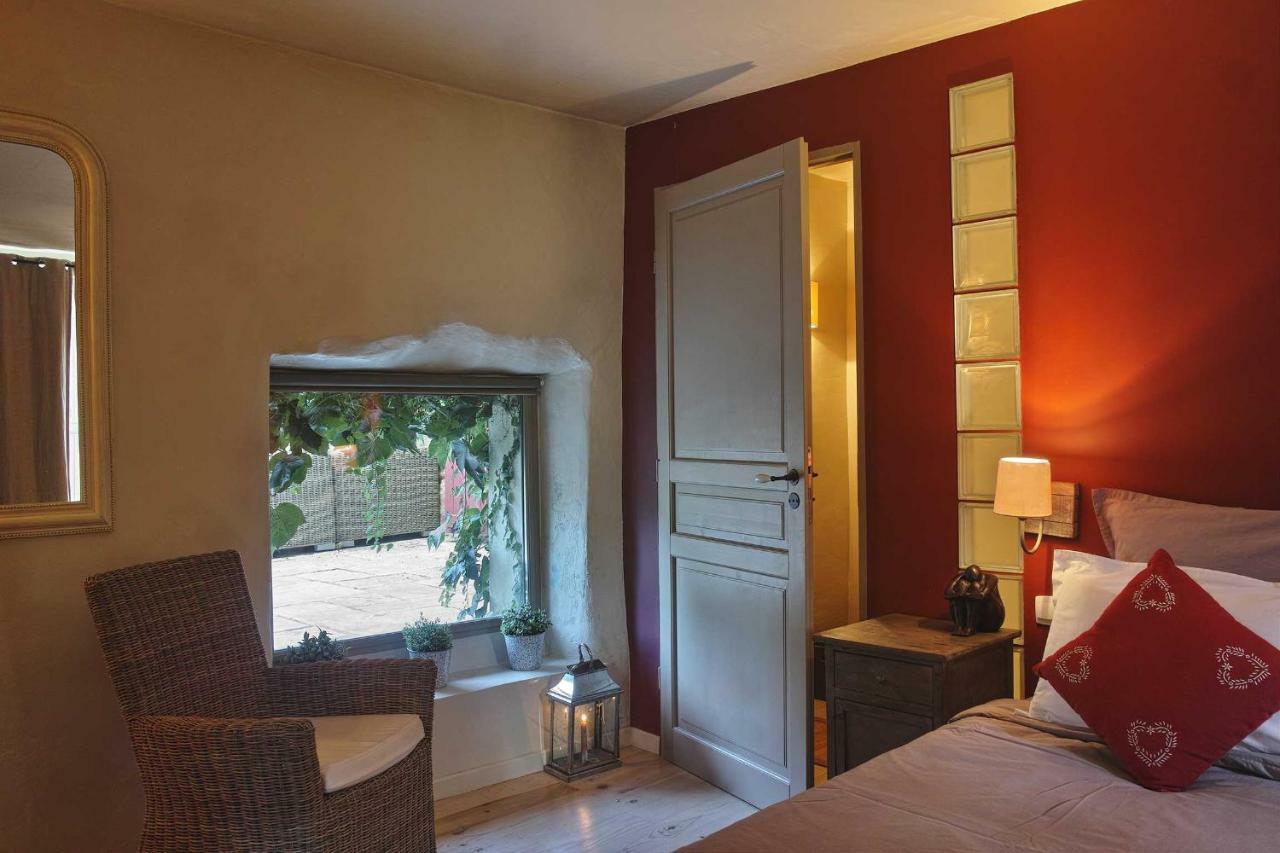 Le Moulin De Picaud Bed and Breakfast Grans Εξωτερικό φωτογραφία
